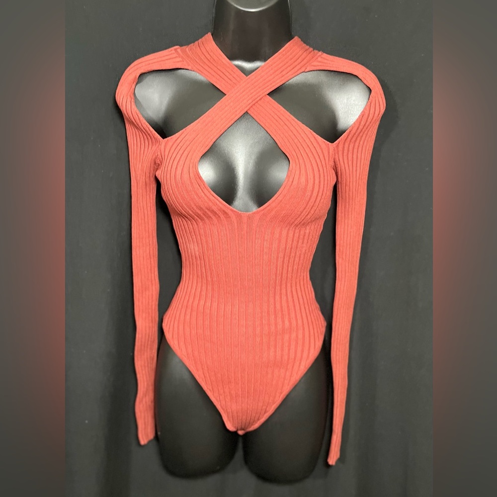 Fashion nova body suit